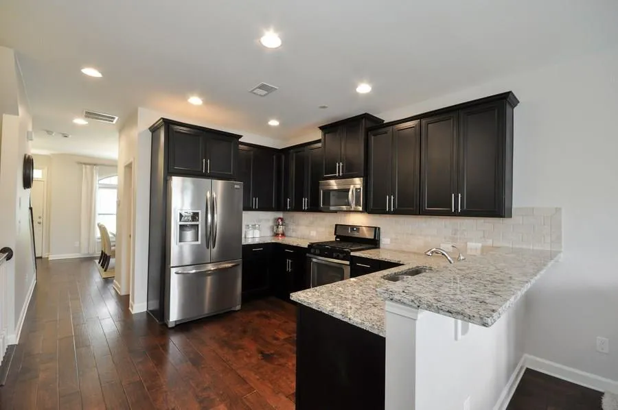 7520 Stoneridge Drive, Sandy Springs, Georgia 30328, 3 Bedrooms Bedrooms, ,3 BathroomsBathrooms,Residential,Sold,7520 Stoneridge Drive,6004561