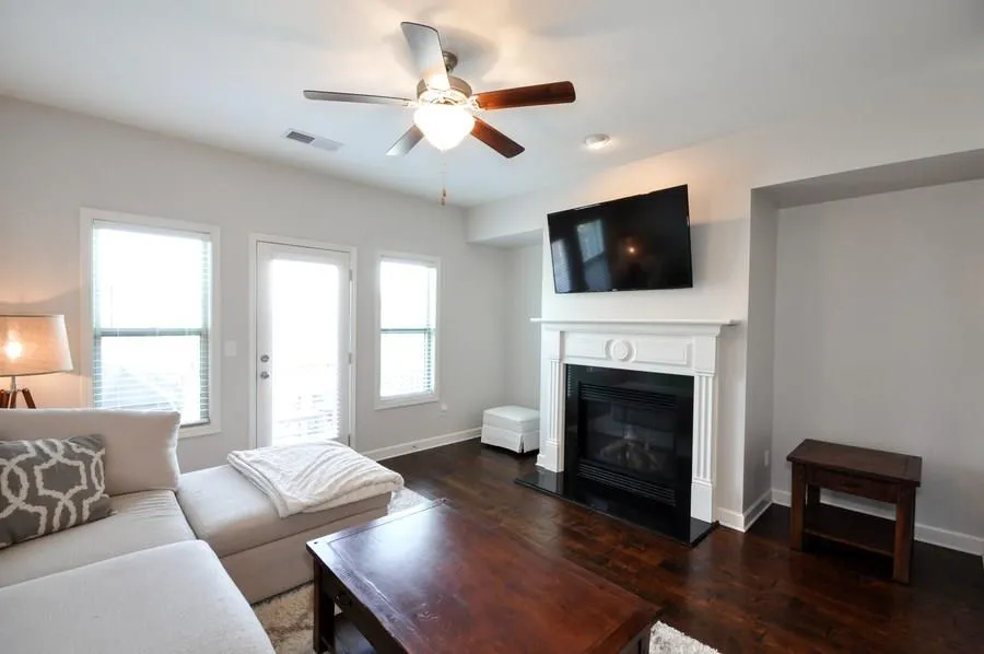 7520 Stoneridge Drive, Sandy Springs, Georgia 30328, 3 Bedrooms Bedrooms, ,3 BathroomsBathrooms,Residential,Sold,7520 Stoneridge Drive,6004561