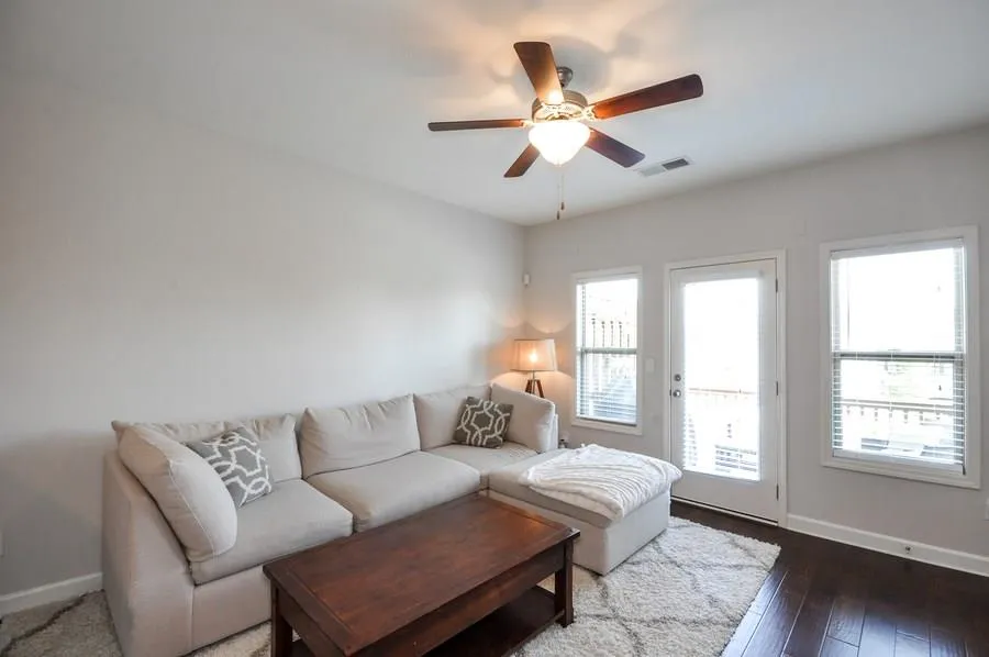 7520 Stoneridge Drive, Sandy Springs, Georgia 30328, 3 Bedrooms Bedrooms, ,3 BathroomsBathrooms,Residential,Sold,7520 Stoneridge Drive,6004561