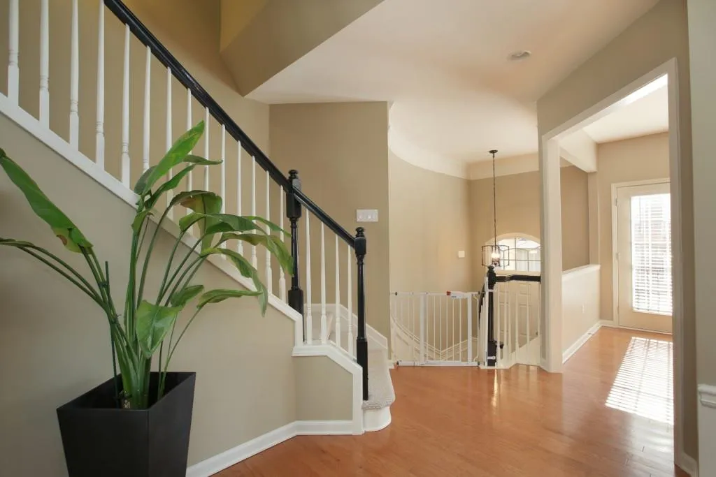 1075 E Paces Lane Ne, Atlanta, Georgia 30326, 4 Bedrooms Bedrooms, ,3 BathroomsBathrooms,Residential,Sold,1075 E Paces Lane Ne,5790961