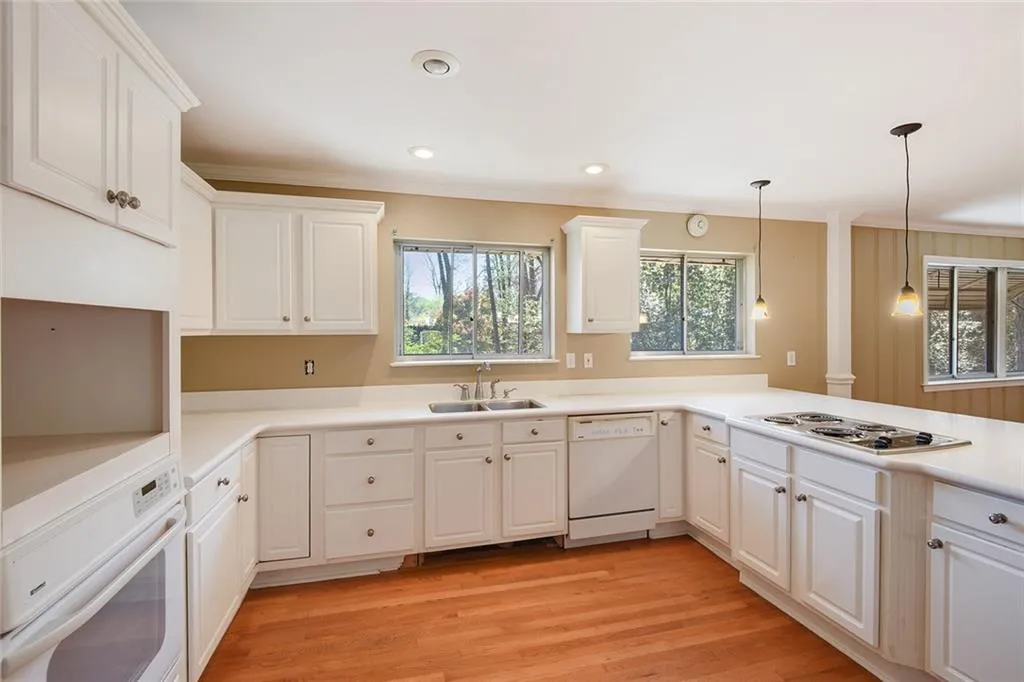 63 Osner Drive, Sandy Springs, Georgia 30342, 3 Bedrooms Bedrooms, ,3 BathroomsBathrooms,Residential,Sold,63 Osner Drive,5989509