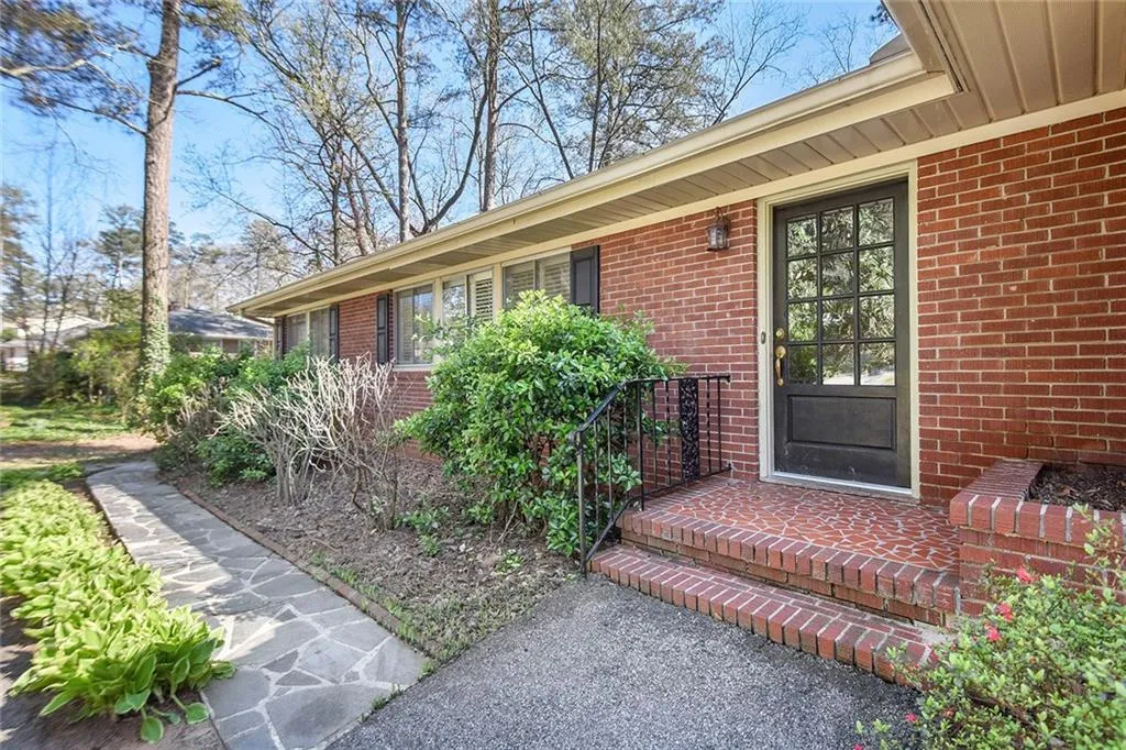 63 Osner Drive, Sandy Springs, Georgia 30342, 3 Bedrooms Bedrooms, ,3 BathroomsBathrooms,Residential,Sold,63 Osner Drive,5989509