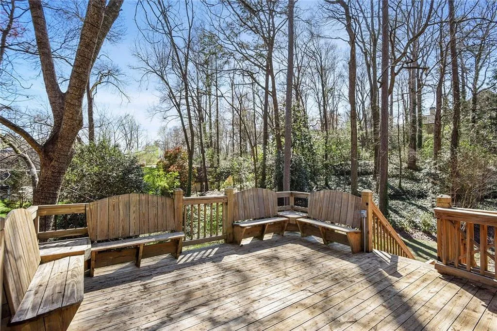 63 Osner Drive, Sandy Springs, Georgia 30342, 3 Bedrooms Bedrooms, ,3 BathroomsBathrooms,Residential,Sold,63 Osner Drive,5989509