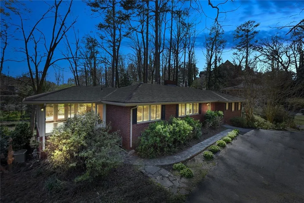 63 Osner Drive, Sandy Springs, Georgia 30342, 3 Bedrooms Bedrooms, ,3 BathroomsBathrooms,Residential,Sold,63 Osner Drive,5989509