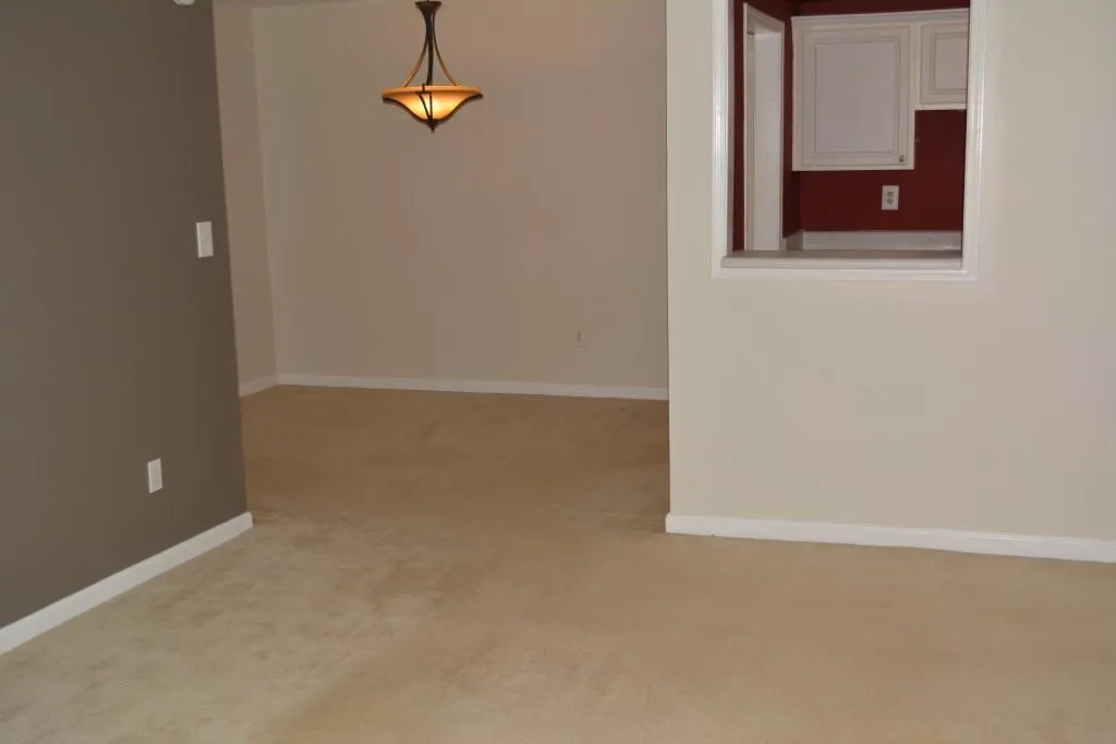 406 Natchez Trace, Sandy Springs, Georgia 30350, 2 Bedrooms Bedrooms, ,2 BathroomsBathrooms,Residential,Sold,406 Natchez Trace,5952761