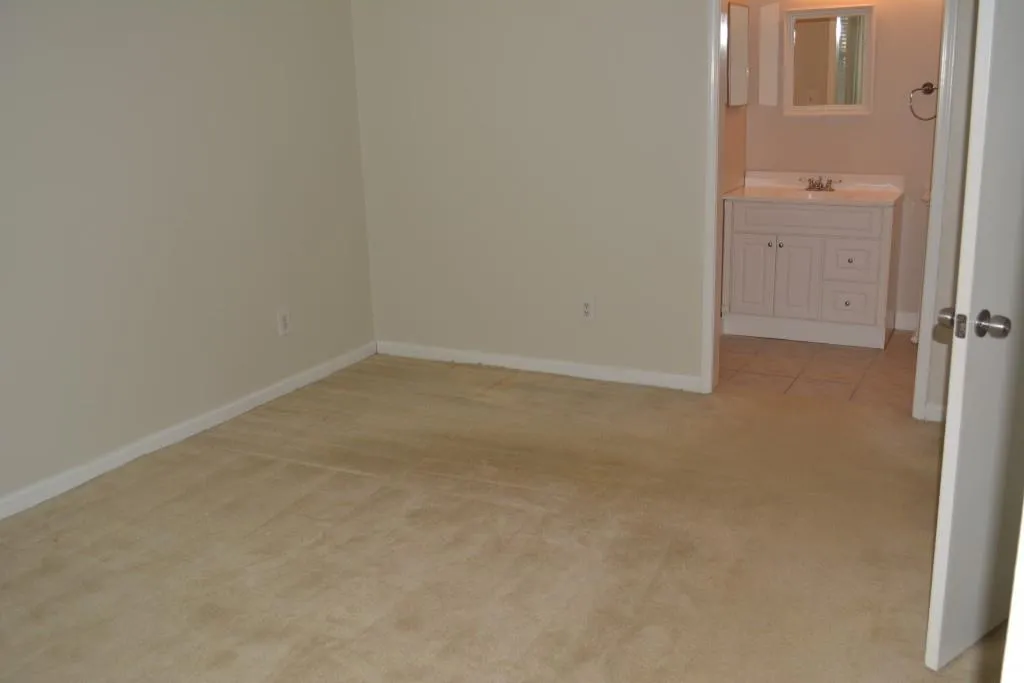 406 Natchez Trace, Sandy Springs, Georgia 30350, 2 Bedrooms Bedrooms, ,2 BathroomsBathrooms,Residential,Sold,406 Natchez Trace,5952761