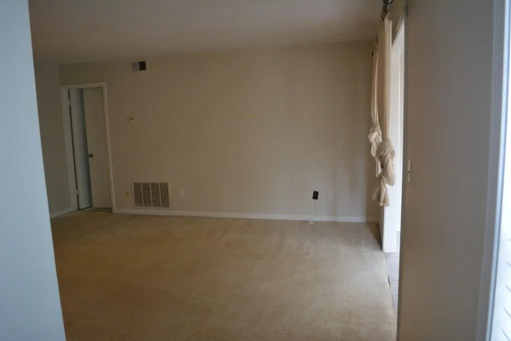 406 Natchez Trace, Sandy Springs, Georgia 30350, 2 Bedrooms Bedrooms, ,2 BathroomsBathrooms,Residential,Sold,406 Natchez Trace,5952761