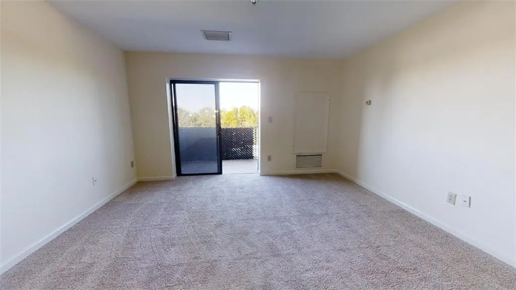 300 Johnson Ferry Road Ne Unit B509, Sandy Springs, Georgia 30328, 1 Bedroom Bedrooms, ,1 BathroomBathrooms,Residential,Sold,300 Johnson Ferry Road Ne Unit B509,7002827