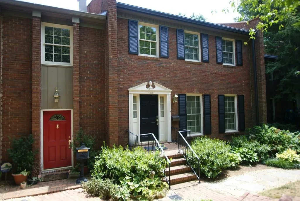 5259 Glenridge Drive, Atlanta, Georgia 30342, 3 Bedrooms Bedrooms, ,3 BathroomsBathrooms,Residential,Sold,5259 Glenridge Drive,5726508