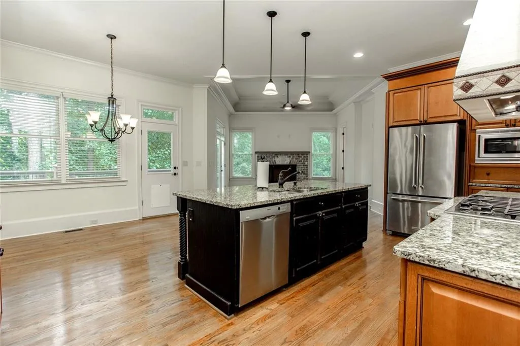 490 Read Lane, Atlanta, Georgia 30328, 6 Bedrooms Bedrooms, ,5 BathroomsBathrooms,Residential,Sold,490 Read Lane,6763203