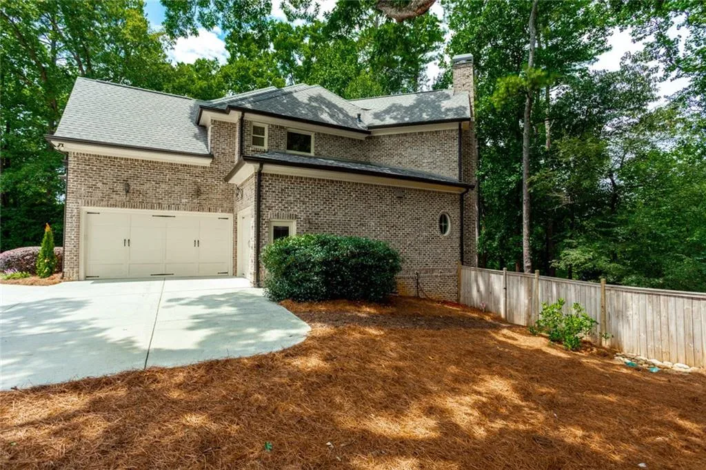 490 Read Lane, Atlanta, Georgia 30328, 6 Bedrooms Bedrooms, ,5 BathroomsBathrooms,Residential,Sold,490 Read Lane,6763203