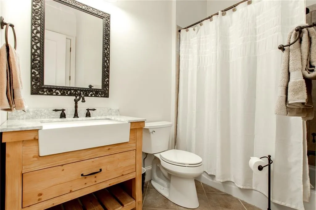 490 Read Lane, Atlanta, Georgia 30328, 6 Bedrooms Bedrooms, ,5 BathroomsBathrooms,Residential,Sold,490 Read Lane,6763203