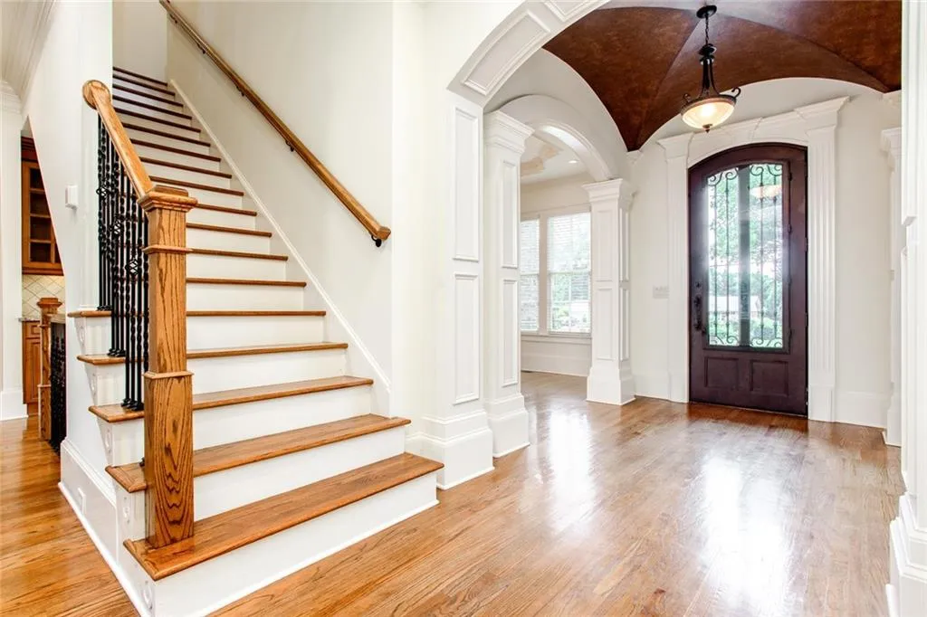 490 Read Lane, Atlanta, Georgia 30328, 6 Bedrooms Bedrooms, ,5 BathroomsBathrooms,Residential,Sold,490 Read Lane,6763203