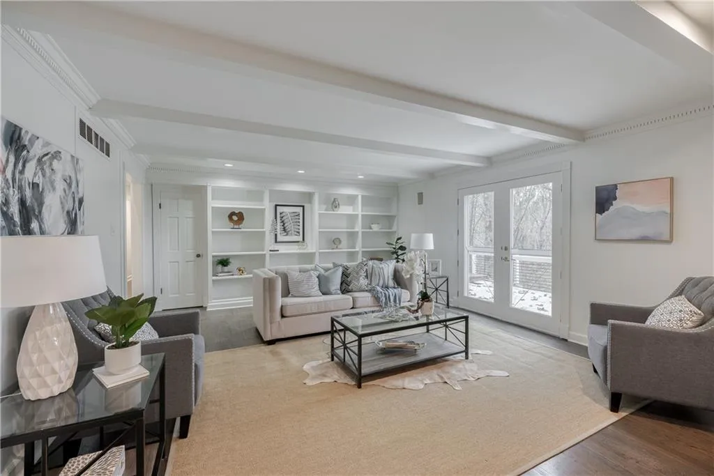 170 Huntcliff Point, Atlanta, Georgia 30350, 7 Bedrooms Bedrooms, ,4 BathroomsBathrooms,Residential,Sold,170 Huntcliff Point,7177585