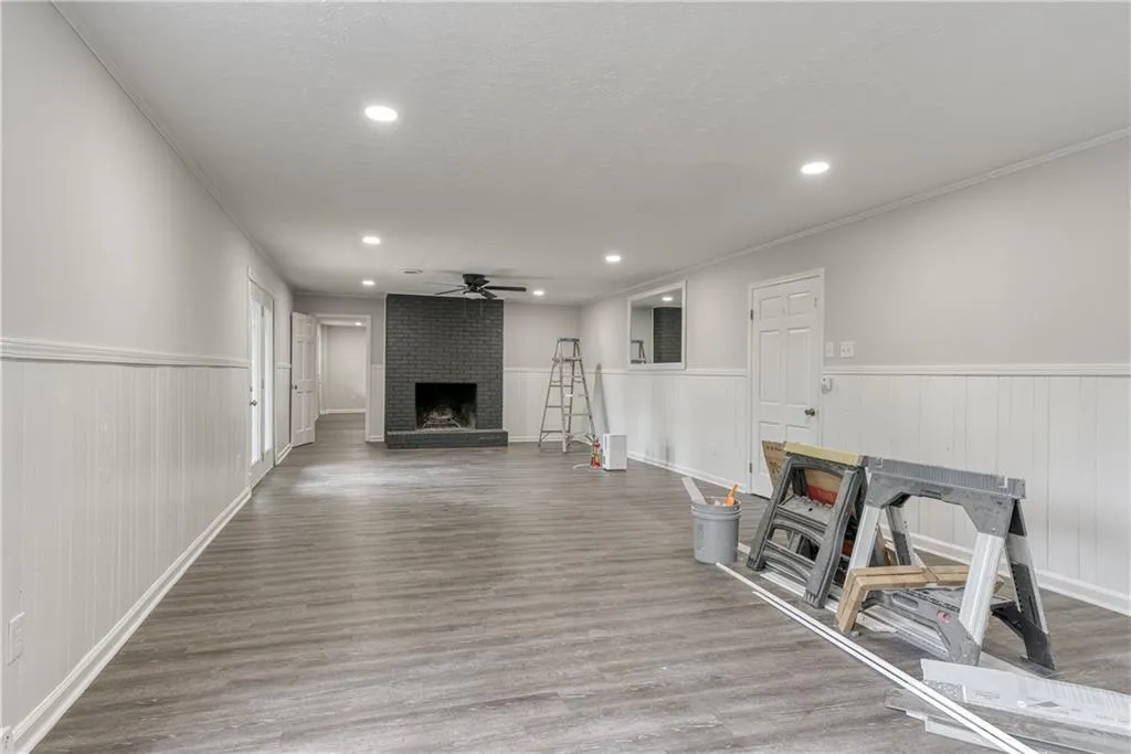 170 Huntcliff Point, Atlanta, Georgia 30350, 7 Bedrooms Bedrooms, ,4 BathroomsBathrooms,Residential,Sold,170 Huntcliff Point,7177585