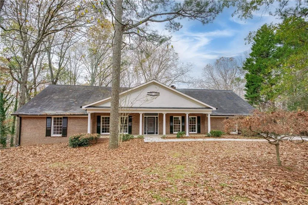 170 Huntcliff Point, Atlanta, Georgia 30350, 7 Bedrooms Bedrooms, ,4 BathroomsBathrooms,Residential,Sold,170 Huntcliff Point,7177585