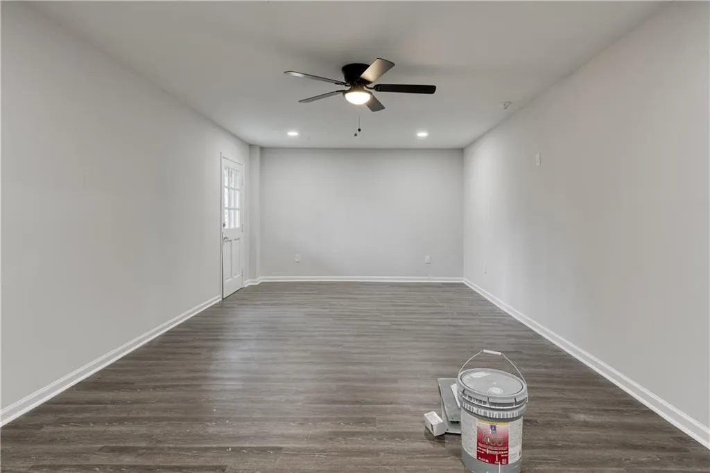 170 Huntcliff Point, Atlanta, Georgia 30350, 7 Bedrooms Bedrooms, ,4 BathroomsBathrooms,Residential,Sold,170 Huntcliff Point,7177585