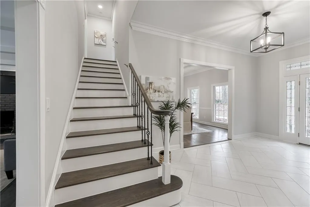 170 Huntcliff Point, Atlanta, Georgia 30350, 7 Bedrooms Bedrooms, ,4 BathroomsBathrooms,Residential,Sold,170 Huntcliff Point,7177585