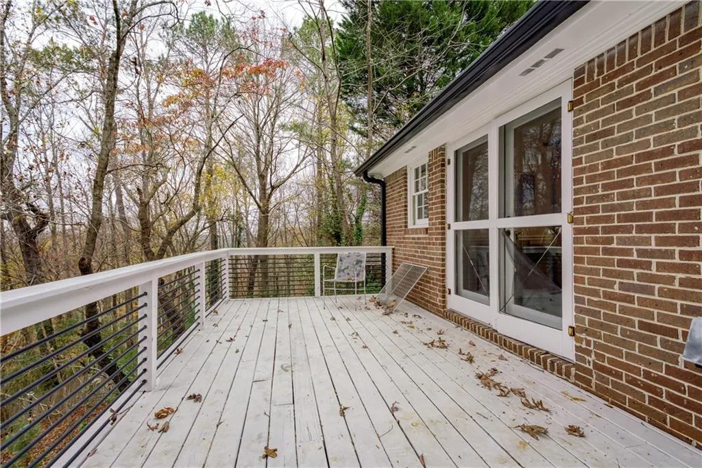 170 Huntcliff Point, Atlanta, Georgia 30350, 7 Bedrooms Bedrooms, ,4 BathroomsBathrooms,Residential,Sold,170 Huntcliff Point,7177585