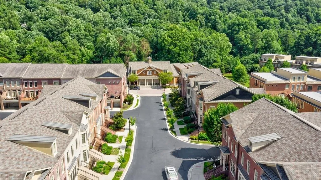 702 Creekgarden Court, Atlanta, Georgia 30339, 4 Bedrooms Bedrooms, ,4 BathroomsBathrooms,Residential,Sold,702 Creekgarden Court,6684281