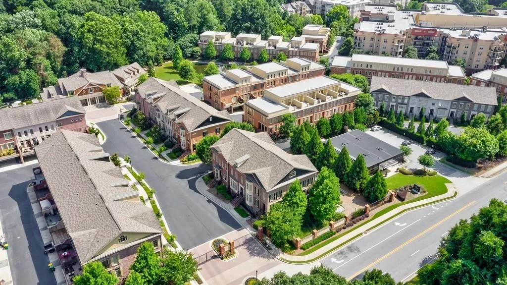 702 Creekgarden Court, Atlanta, Georgia 30339, 4 Bedrooms Bedrooms, ,4 BathroomsBathrooms,Residential,Sold,702 Creekgarden Court,6684281