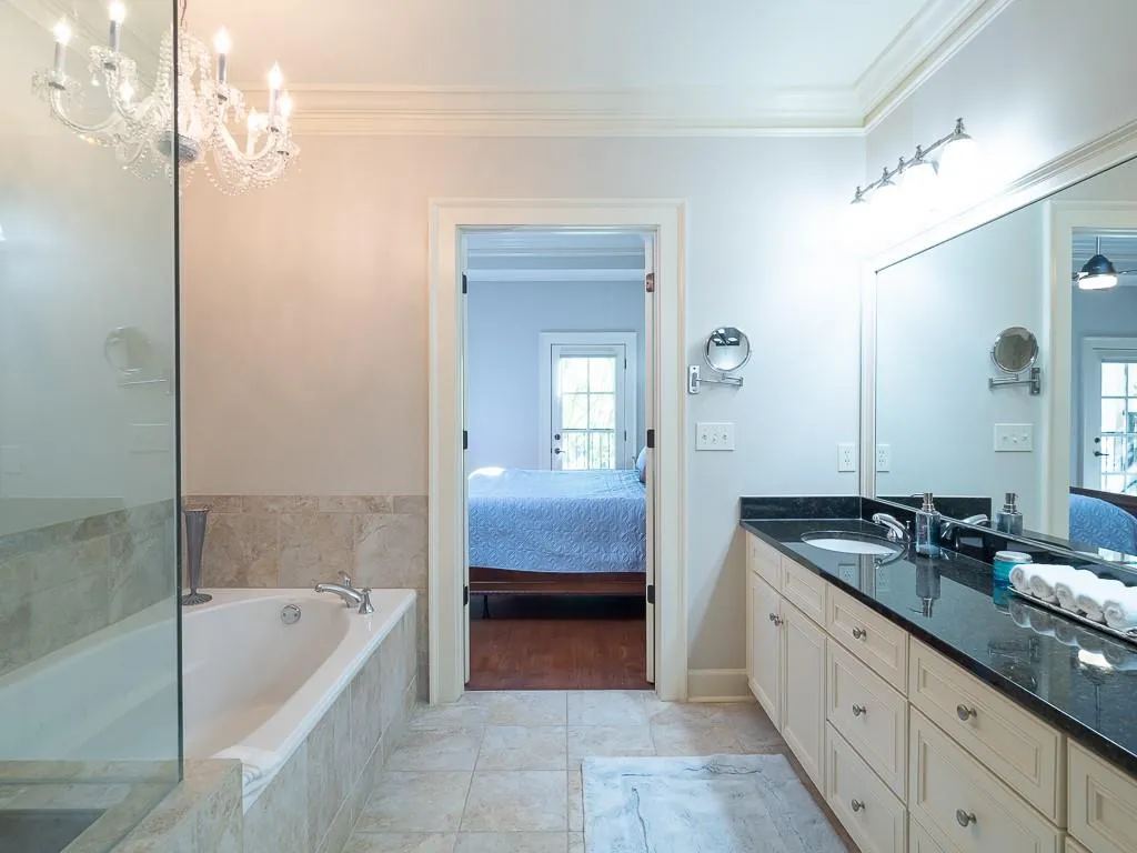 702 Creekgarden Court, Atlanta, Georgia 30339, 4 Bedrooms Bedrooms, ,4 BathroomsBathrooms,Residential,Sold,702 Creekgarden Court,6684281