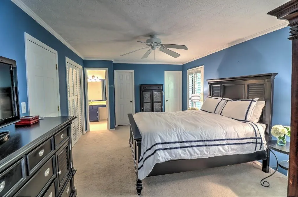 1702 Woodcliff Drive Unit 1702, Sandy Springs, Georgia 30350, 2 Bedrooms Bedrooms, ,2 BathroomsBathrooms,Residential,Sold,1702 Woodcliff Drive Unit 1702,5759850