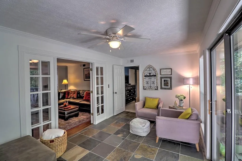 1702 Woodcliff Drive Unit 1702, Sandy Springs, Georgia 30350, 2 Bedrooms Bedrooms, ,2 BathroomsBathrooms,Residential,Sold,1702 Woodcliff Drive Unit 1702,5759850