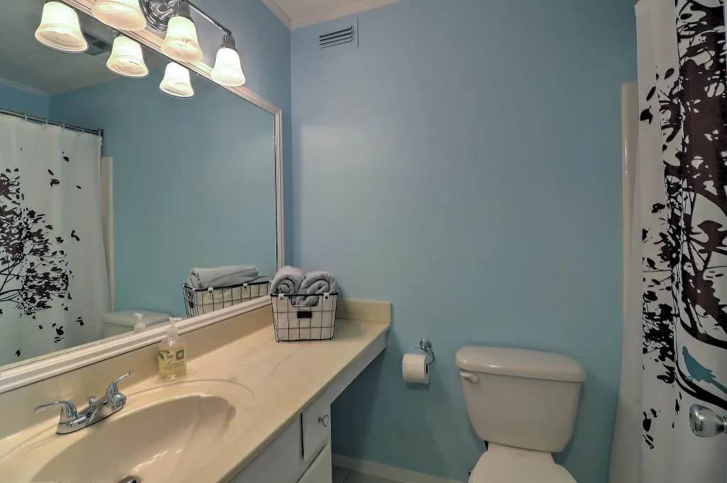1702 Woodcliff Drive Unit 1702, Sandy Springs, Georgia 30350, 2 Bedrooms Bedrooms, ,2 BathroomsBathrooms,Residential,Sold,1702 Woodcliff Drive Unit 1702,5759850