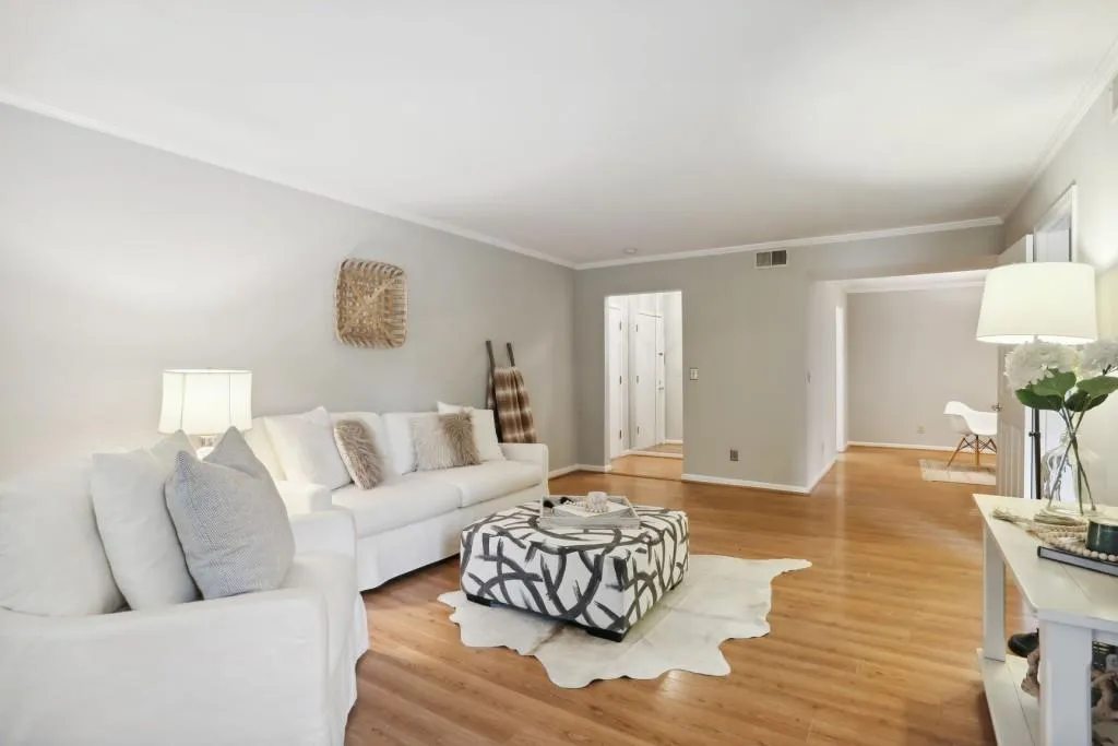 6851 Roswell Road Unit E10, Sandy Springs, Georgia 30328, 2 Bedrooms Bedrooms, ,2 BathroomsBathrooms,Residential,Sold,6851 Roswell Road Unit E10,7174229