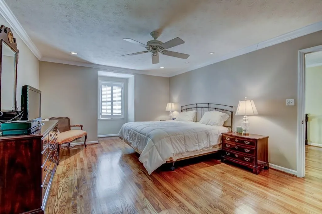 560 Bridgewater Drive, Sandy Springs, Georgia 30328, 4 Bedrooms Bedrooms, ,3 BathroomsBathrooms,Residential,Sold,560 Bridgewater Drive,6031474