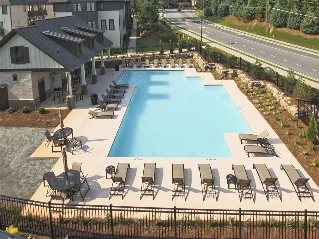 6650 Sterling Drive Unit 673, Sandy Springs, Georgia 30328, 3 Bedrooms Bedrooms, ,4 BathroomsBathrooms,Residential,Sold,6650 Sterling Drive Unit 673,6914820