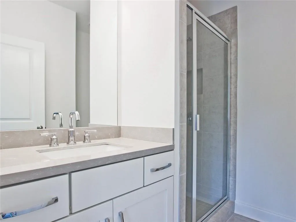 6650 Sterling Drive Unit 673, Sandy Springs, Georgia 30328, 3 Bedrooms Bedrooms, ,4 BathroomsBathrooms,Residential,Sold,6650 Sterling Drive Unit 673,6914820