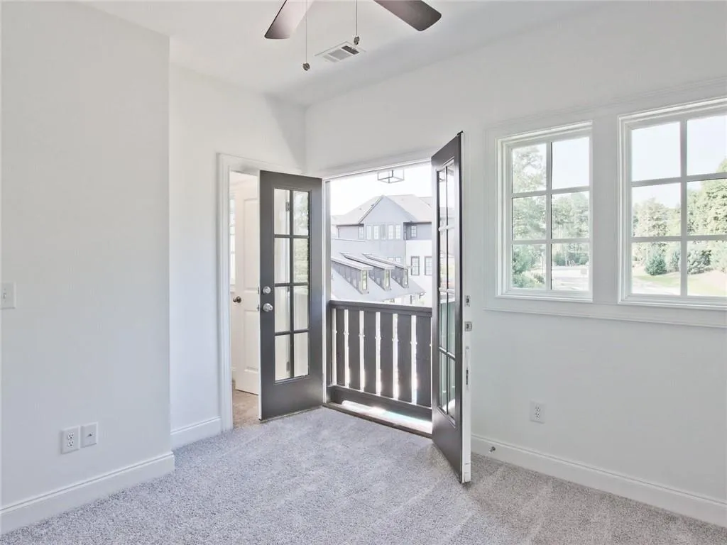 6650 Sterling Drive Unit 673, Sandy Springs, Georgia 30328, 3 Bedrooms Bedrooms, ,4 BathroomsBathrooms,Residential,Sold,6650 Sterling Drive Unit 673,6914820