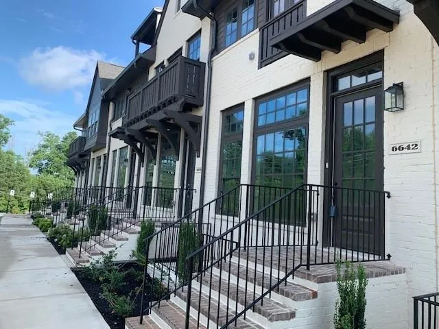6650 Sterling Drive Unit 673, Sandy Springs, Georgia 30328, 3 Bedrooms Bedrooms, ,4 BathroomsBathrooms,Residential,Sold,6650 Sterling Drive Unit 673,6914820