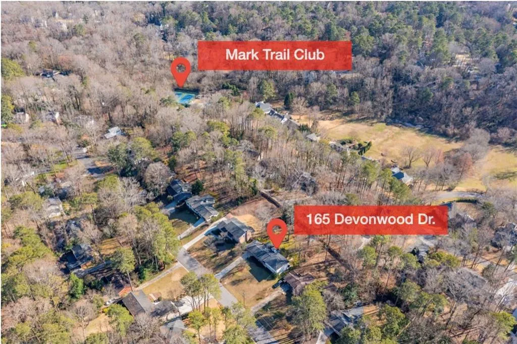 Short walk to Mark Trail Club