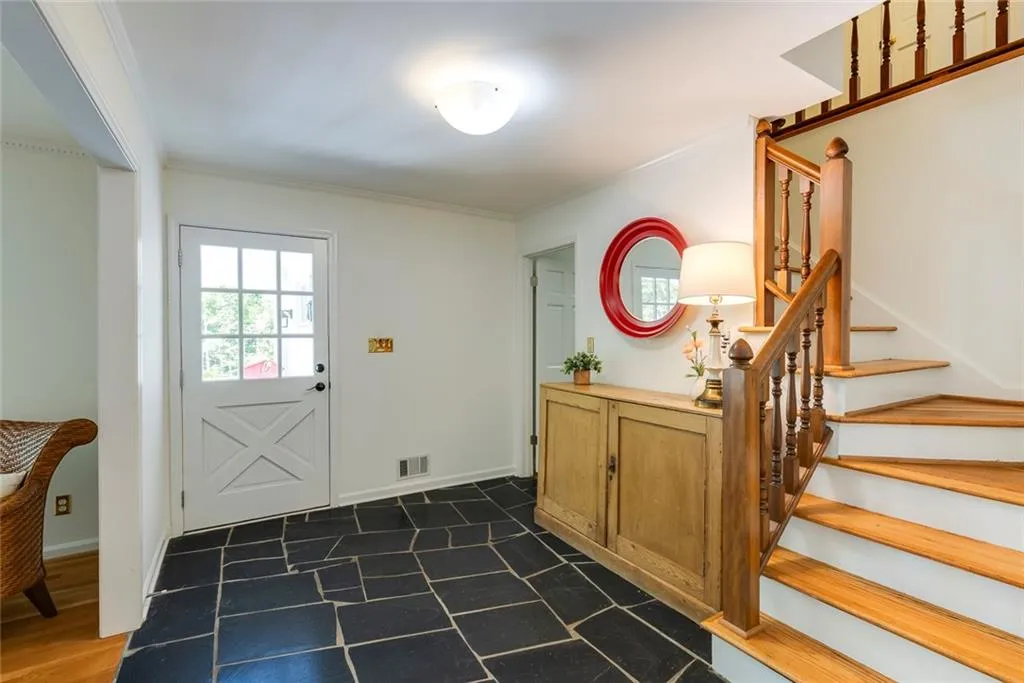 Stairwell to Upstairs Bedrooms