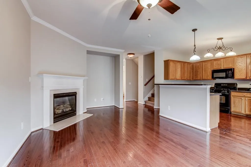 3823 Chattahoochee Summit Drive Se Unit 6, Atlanta, Georgia 30339, 3 Bedrooms Bedrooms, ,2 BathroomsBathrooms,Residential,Sold,3823 Chattahoochee Summit Drive Se Unit 6,5815699