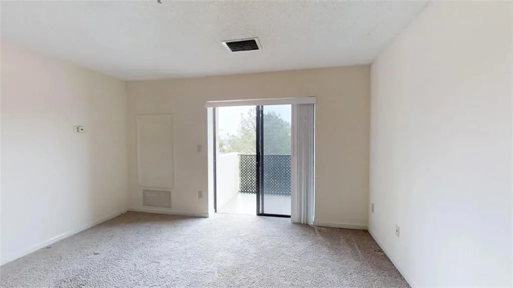 300 Johnson Ferry Road Ne Unit B407, Sandy Springs, Georgia 30328, 1 Bedroom Bedrooms, ,1 BathroomBathrooms,Residential,Sold,300 Johnson Ferry Road Ne Unit B407,6055027