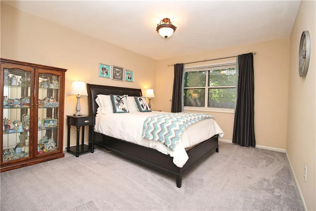 6851 Roswell Road Ne Unit Q6, Atlanta, Georgia 30328, 3 Bedrooms Bedrooms, ,2 BathroomsBathrooms,Residential,Sold,6851 Roswell Road Ne Unit Q6,5861117