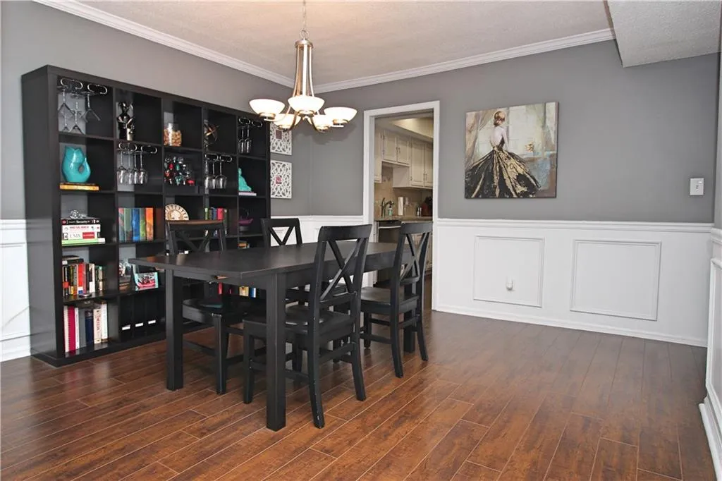 6851 Roswell Road Ne Unit Q6, Atlanta, Georgia 30328, 3 Bedrooms Bedrooms, ,2 BathroomsBathrooms,Residential,Sold,6851 Roswell Road Ne Unit Q6,5861117