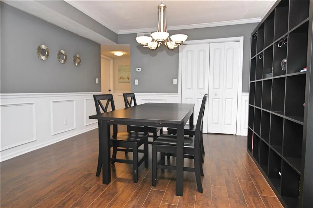 6851 Roswell Road Ne Unit Q6, Atlanta, Georgia 30328, 3 Bedrooms Bedrooms, ,2 BathroomsBathrooms,Residential,Sold,6851 Roswell Road Ne Unit Q6,5861117