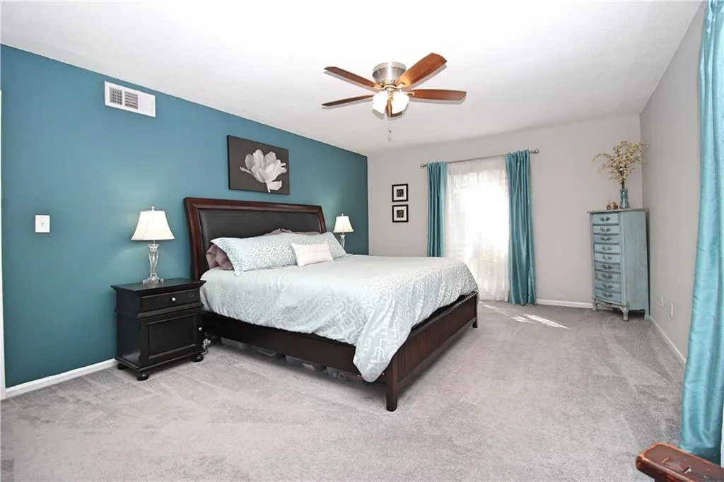 6851 Roswell Road Ne Unit Q6, Atlanta, Georgia 30328, 3 Bedrooms Bedrooms, ,2 BathroomsBathrooms,Residential,Sold,6851 Roswell Road Ne Unit Q6,5861117