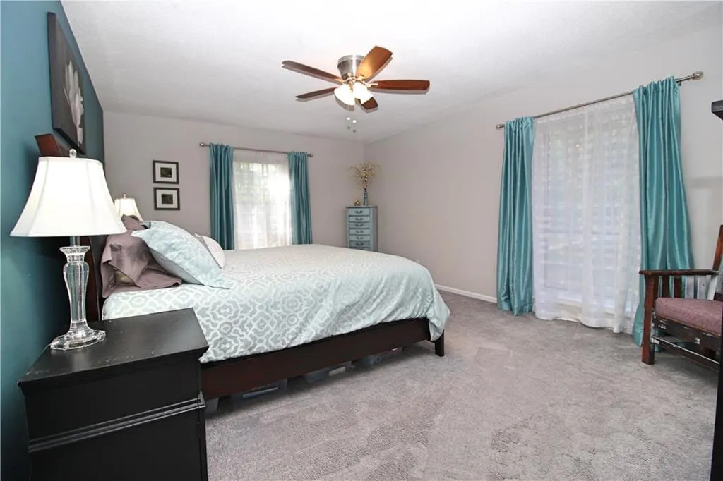 6851 Roswell Road Ne Unit Q6, Atlanta, Georgia 30328, 3 Bedrooms Bedrooms, ,2 BathroomsBathrooms,Residential,Sold,6851 Roswell Road Ne Unit Q6,5861117