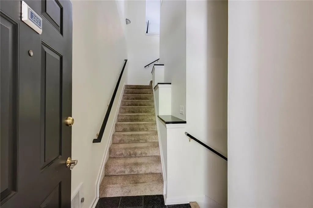 4246 River Green Dr_MLS_4.jpg