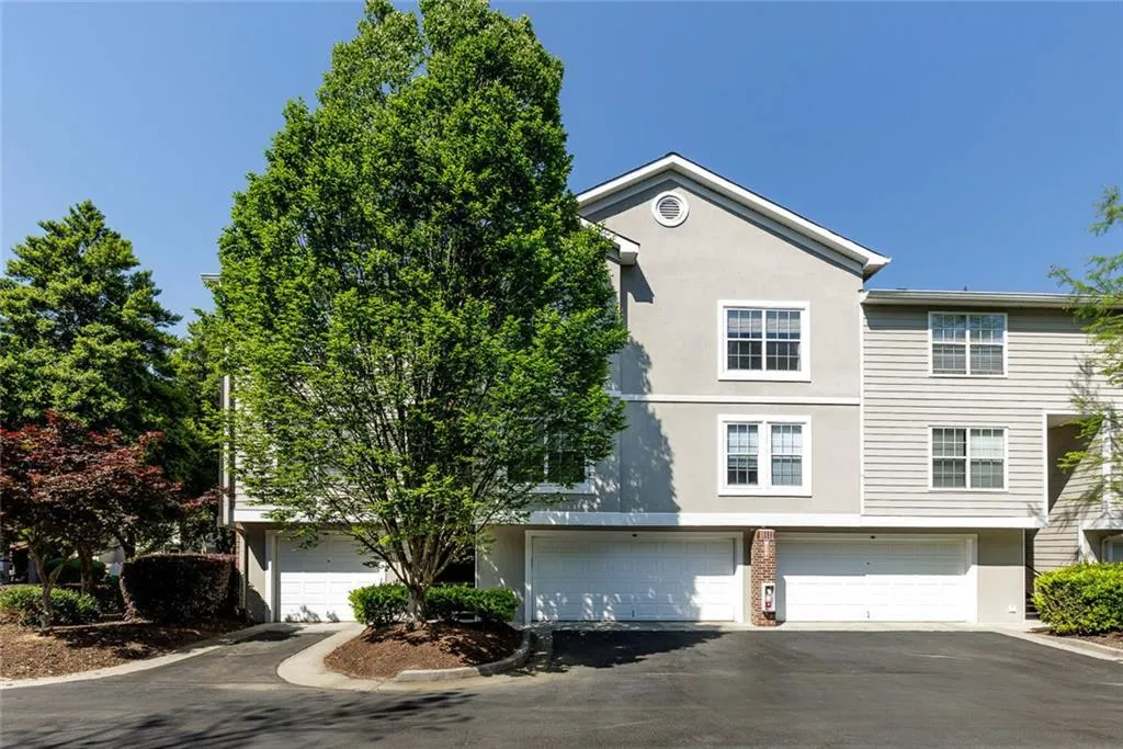 4246 River Green Drive Nw Unit 202, Atlanta, Georgia 30327, 2 Bedrooms Bedrooms, ,2 BathroomsBathrooms,Residential,For Sale,4246 River Green Drive Nw Unit 202,7563881