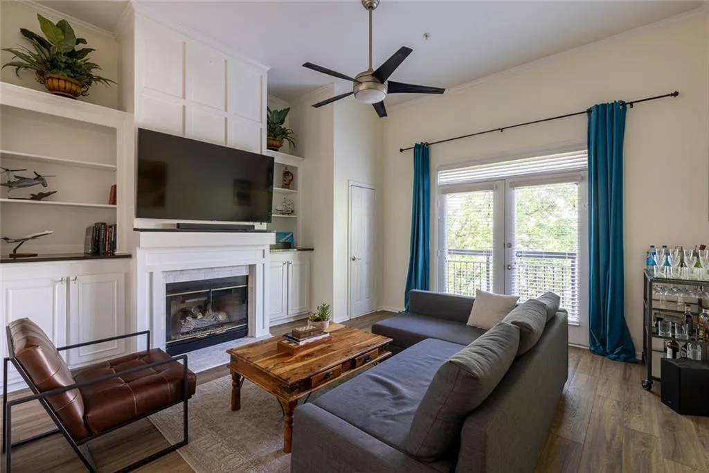 4246 River Green Dr_MLS_6.jpg