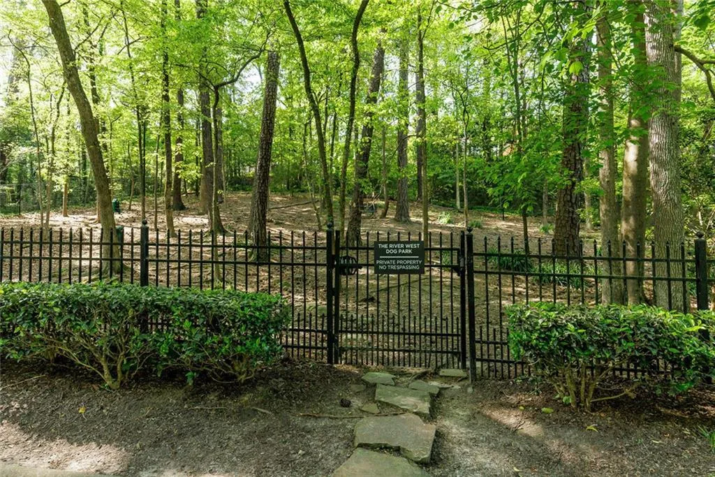 4246 River Green Dr_MLS_29.jpg