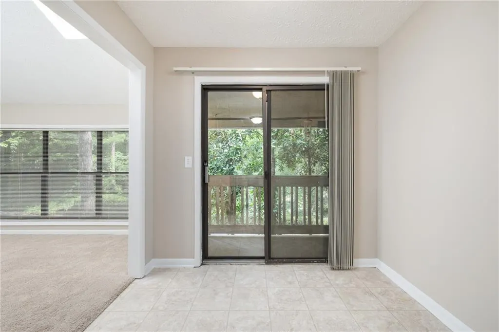 5137 Roswell Road Unit 9, Atlanta, Georgia 30342, 2 Bedrooms Bedrooms, ,2 BathroomsBathrooms,Residential,Sold,5137 Roswell Road Unit 9,7097189