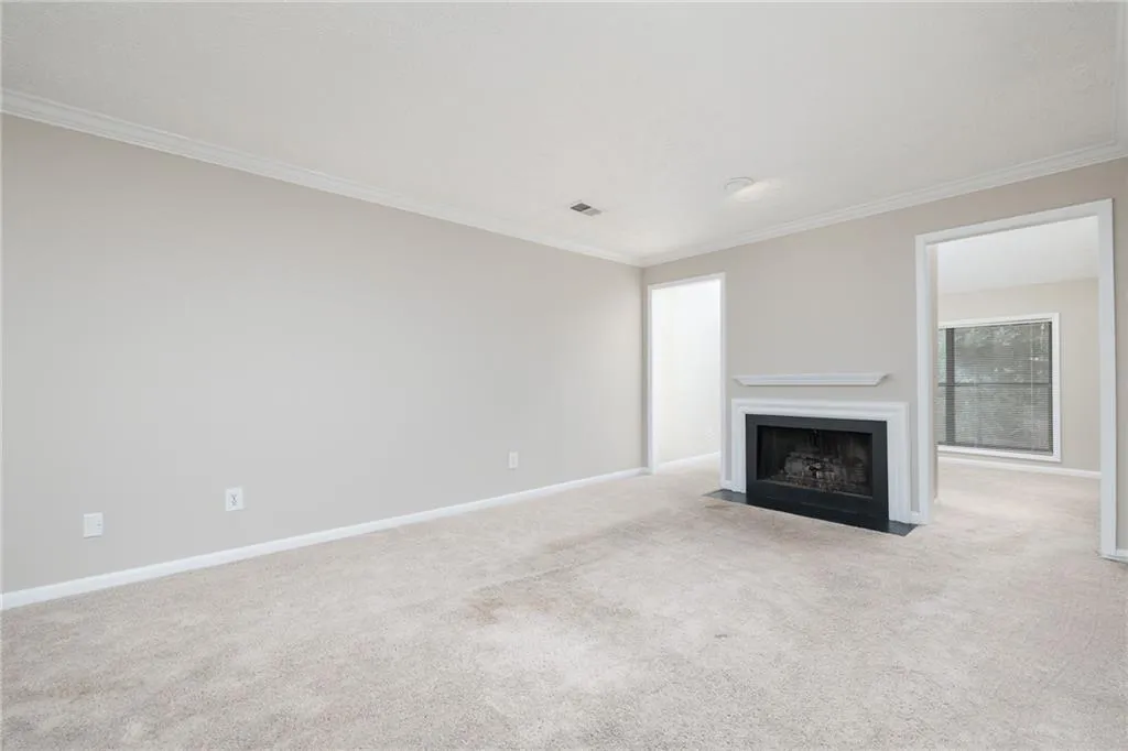 5137 Roswell Road Unit 9, Atlanta, Georgia 30342, 2 Bedrooms Bedrooms, ,2 BathroomsBathrooms,Residential,Sold,5137 Roswell Road Unit 9,7097189
